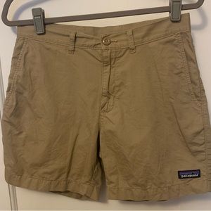 Patagonia Shorts Mens size 30 Khaki Outdoor Hiking Organic Cotton